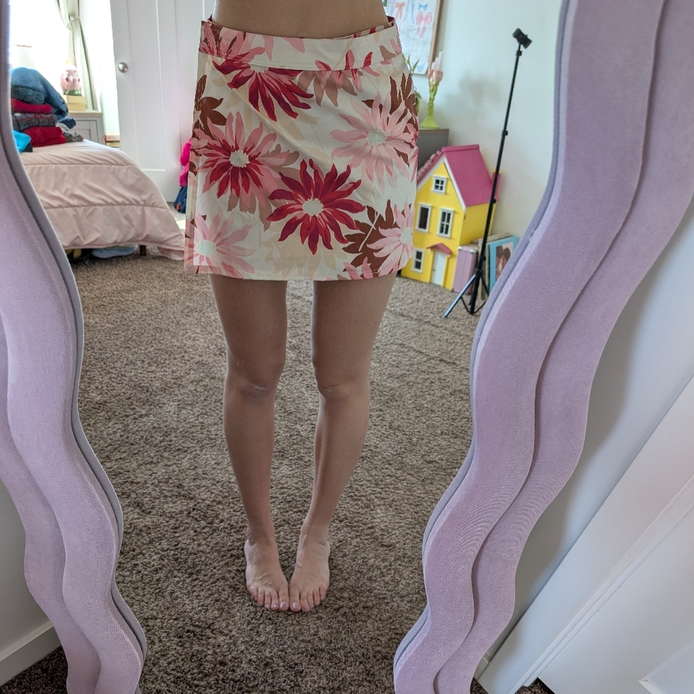 Floral Swim Skirt in Cream, Pink & Red Size Medium